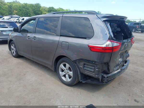 2015 TOYOTA SIENNA LE 8 PASSENGER