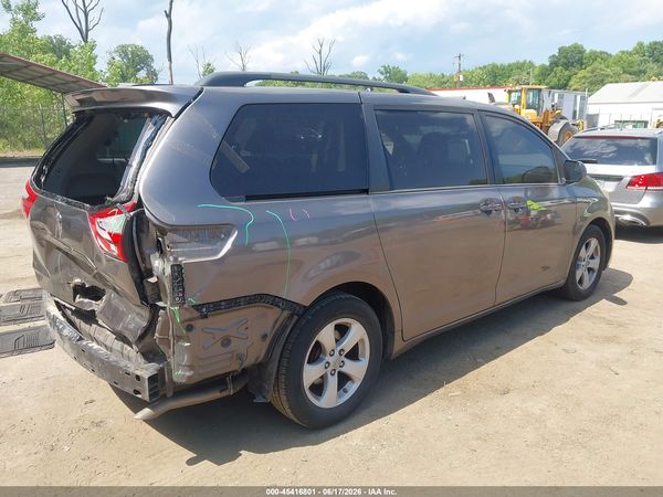 2015 TOYOTA SIENNA LE 8 PASSENGER