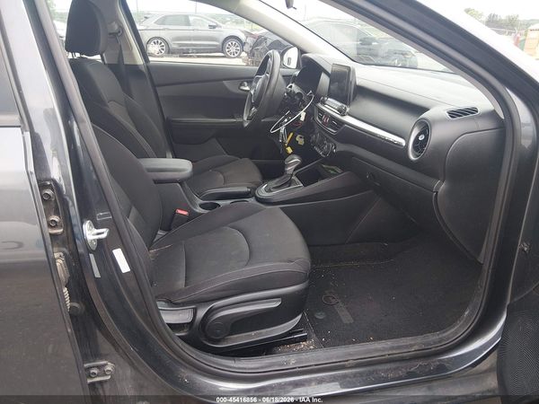 2019 KIA FORTE LXS