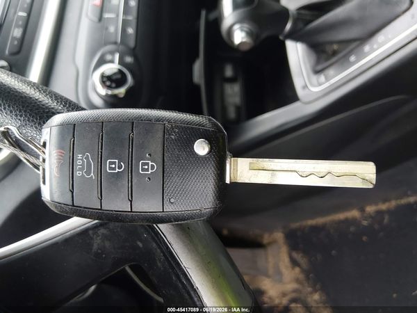 2017 KIA SORENTO 2.4L LX
