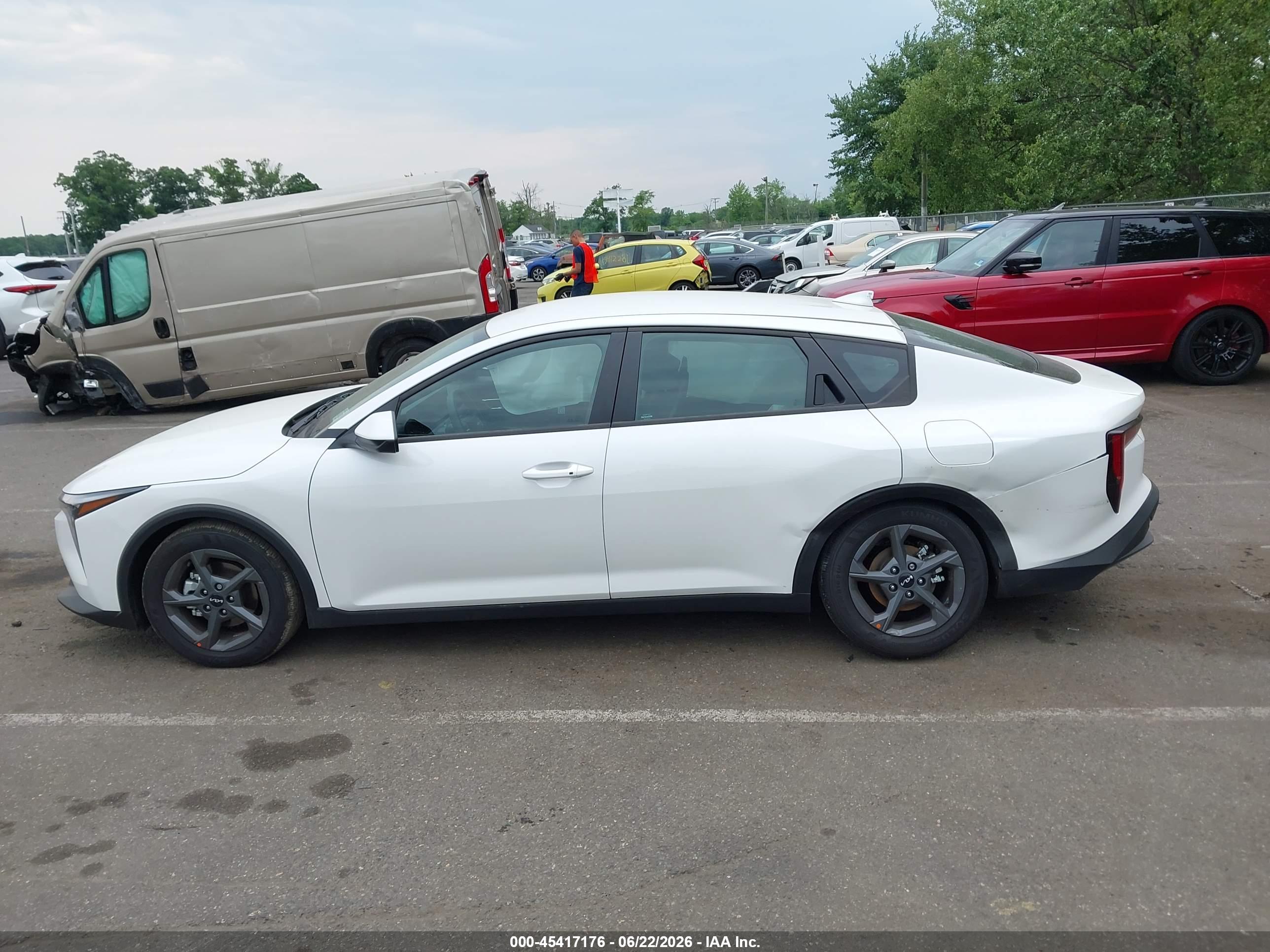 2026 KIA K4 LXS