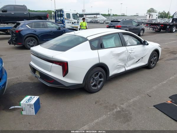 2026 KIA K4 LXS