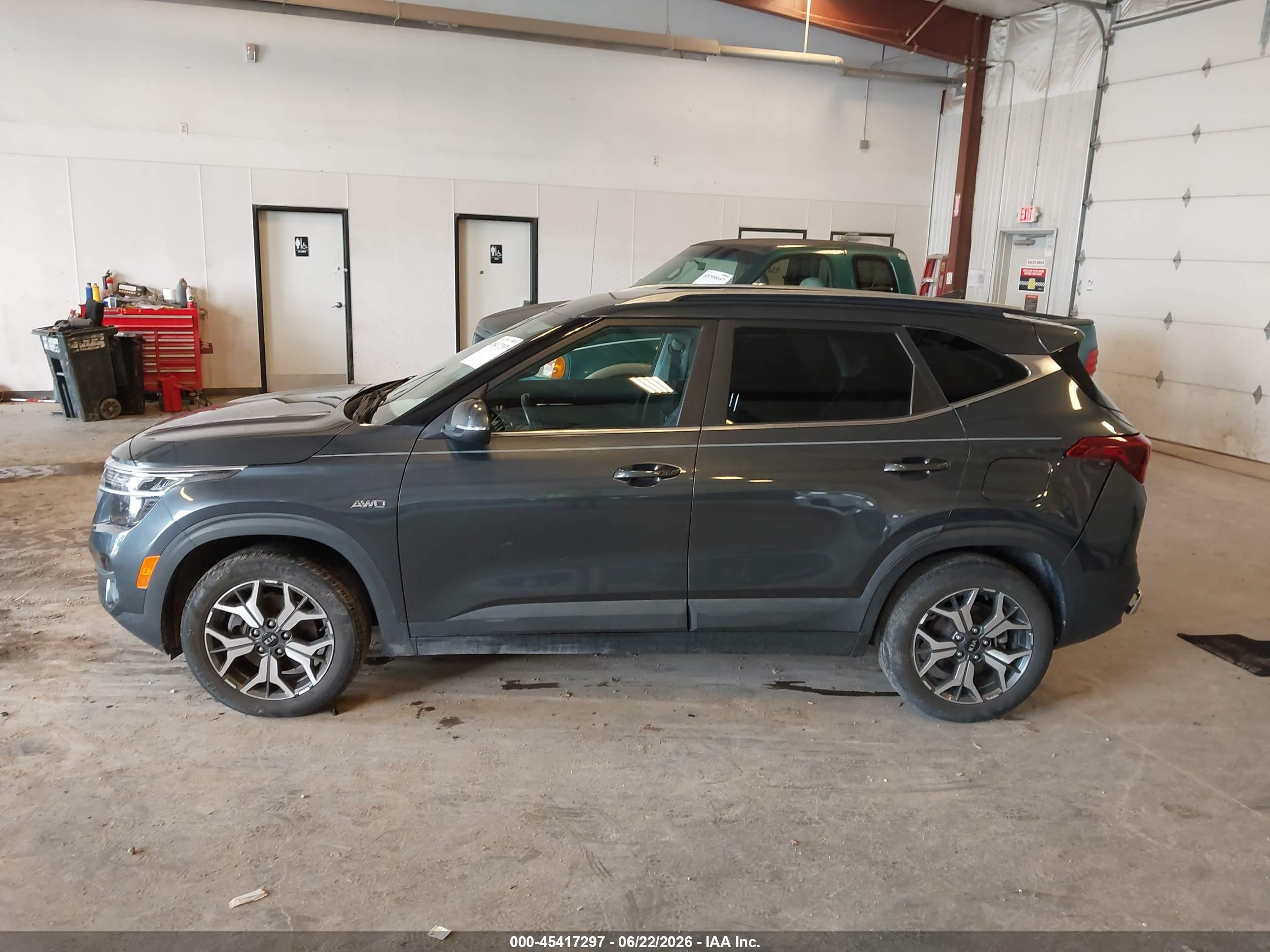 2021 KIA SELTOS EX