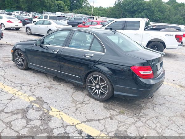 2013 MERCEDES-BENZ C 250 SPORT