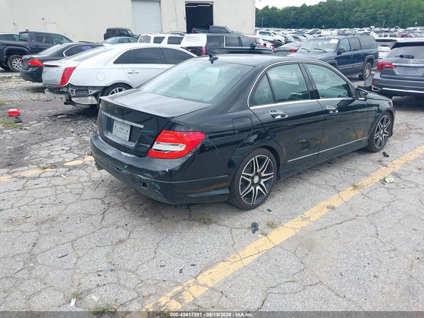 2013 MERCEDES-BENZ C 250 SPORT