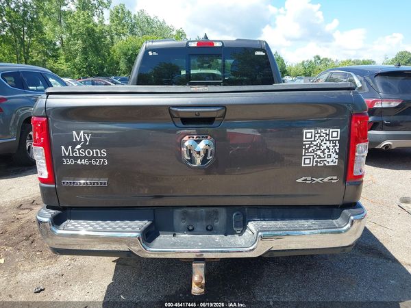 2022 RAM 1500 BIG HORN  4X4 6'4 BOX