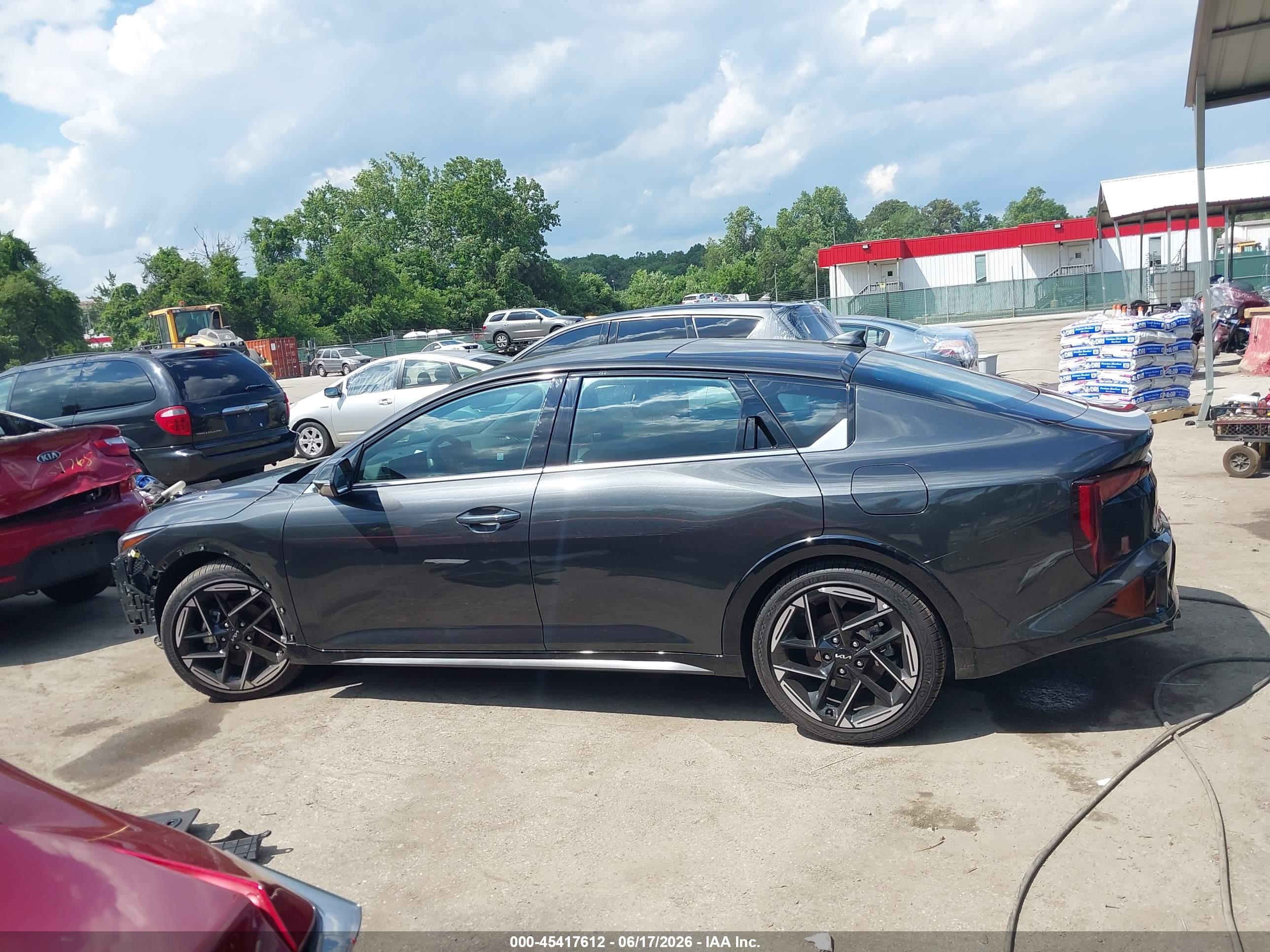 2025 KIA K4 GT-LINE