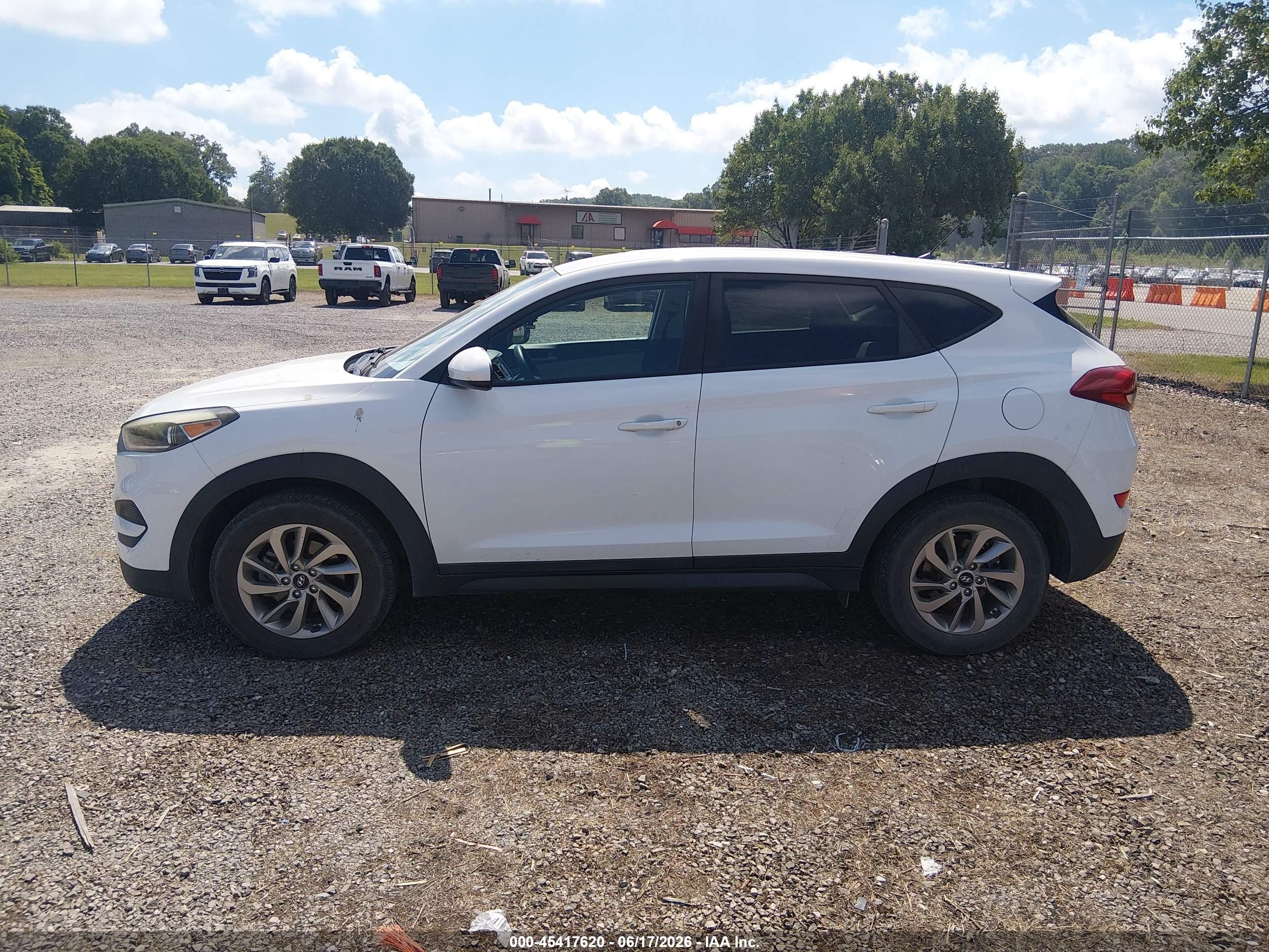 2018 HYUNDAI TUCSON SE