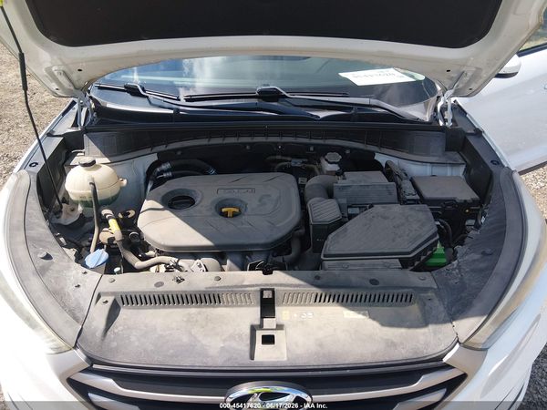 2018 HYUNDAI TUCSON SE
