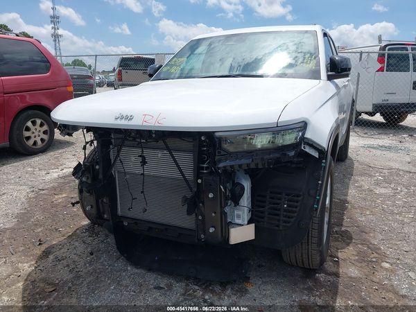 2025 JEEP GRAND CHEROKEE LAREDO X 4X2