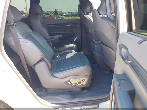 2024 KIA EV9 GT-LINE
