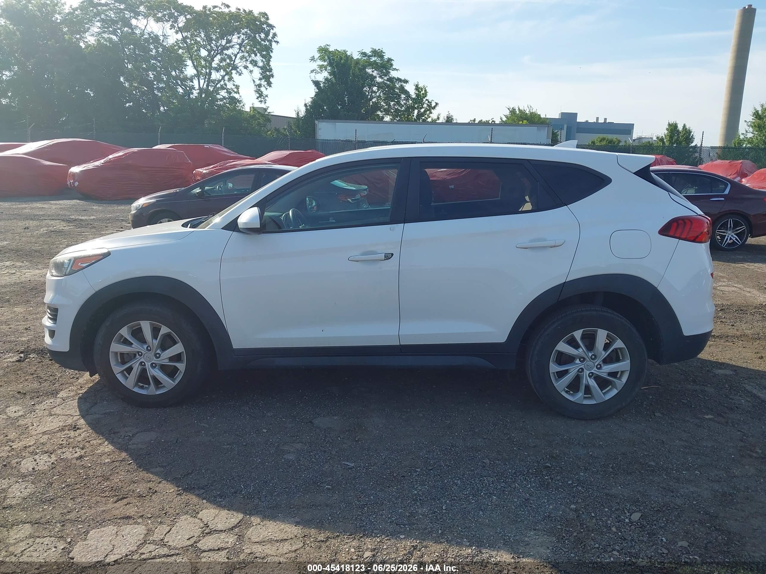 2019 HYUNDAI TUCSON SE