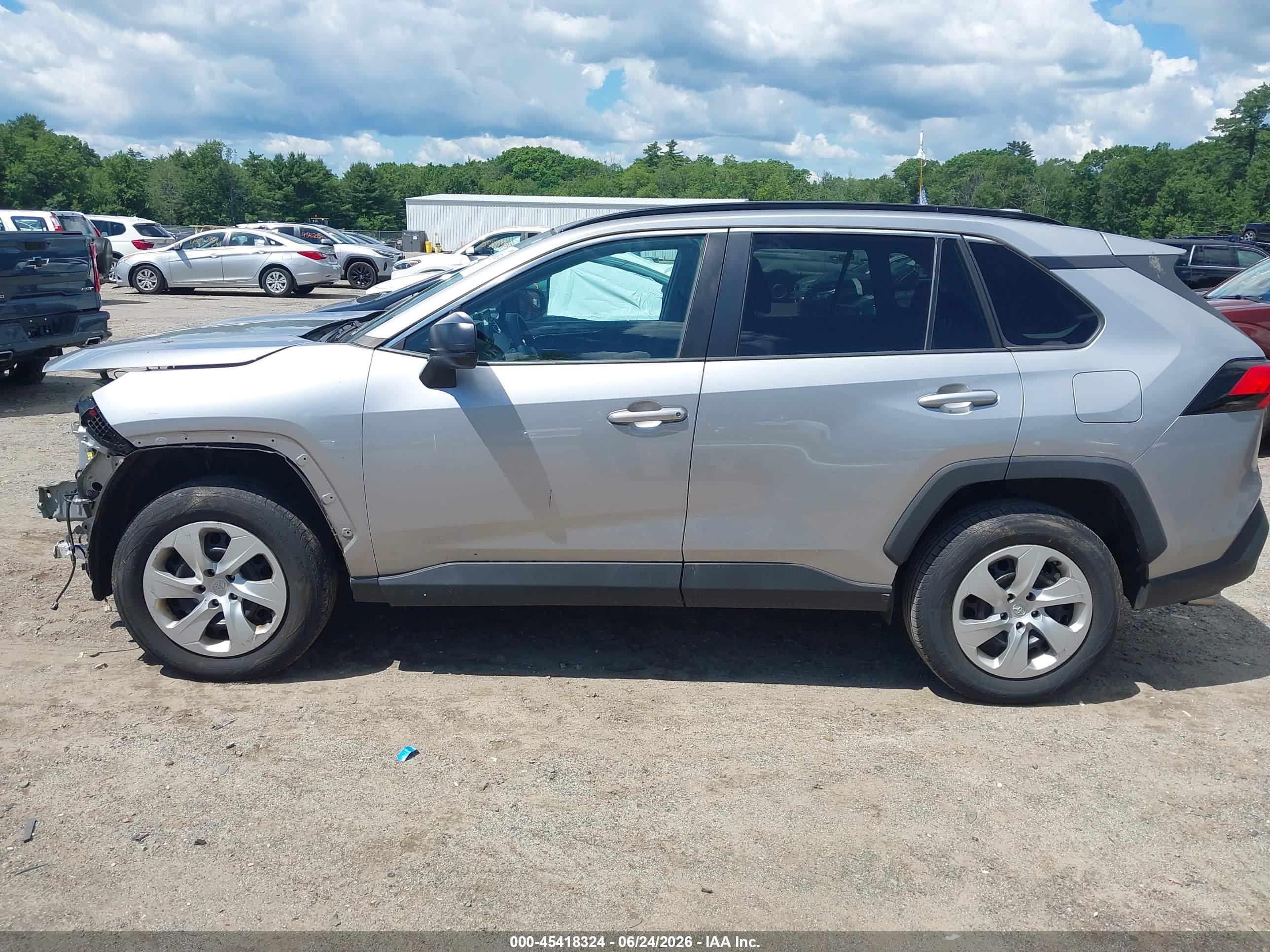 2020 TOYOTA RAV4 LE