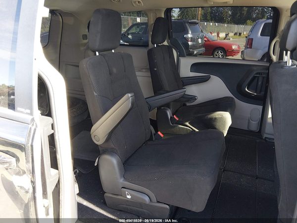 2013 DODGE GRAND CARAVAN SE — I8