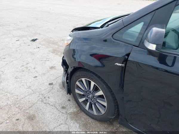 2019 TOYOTA SIENNA
