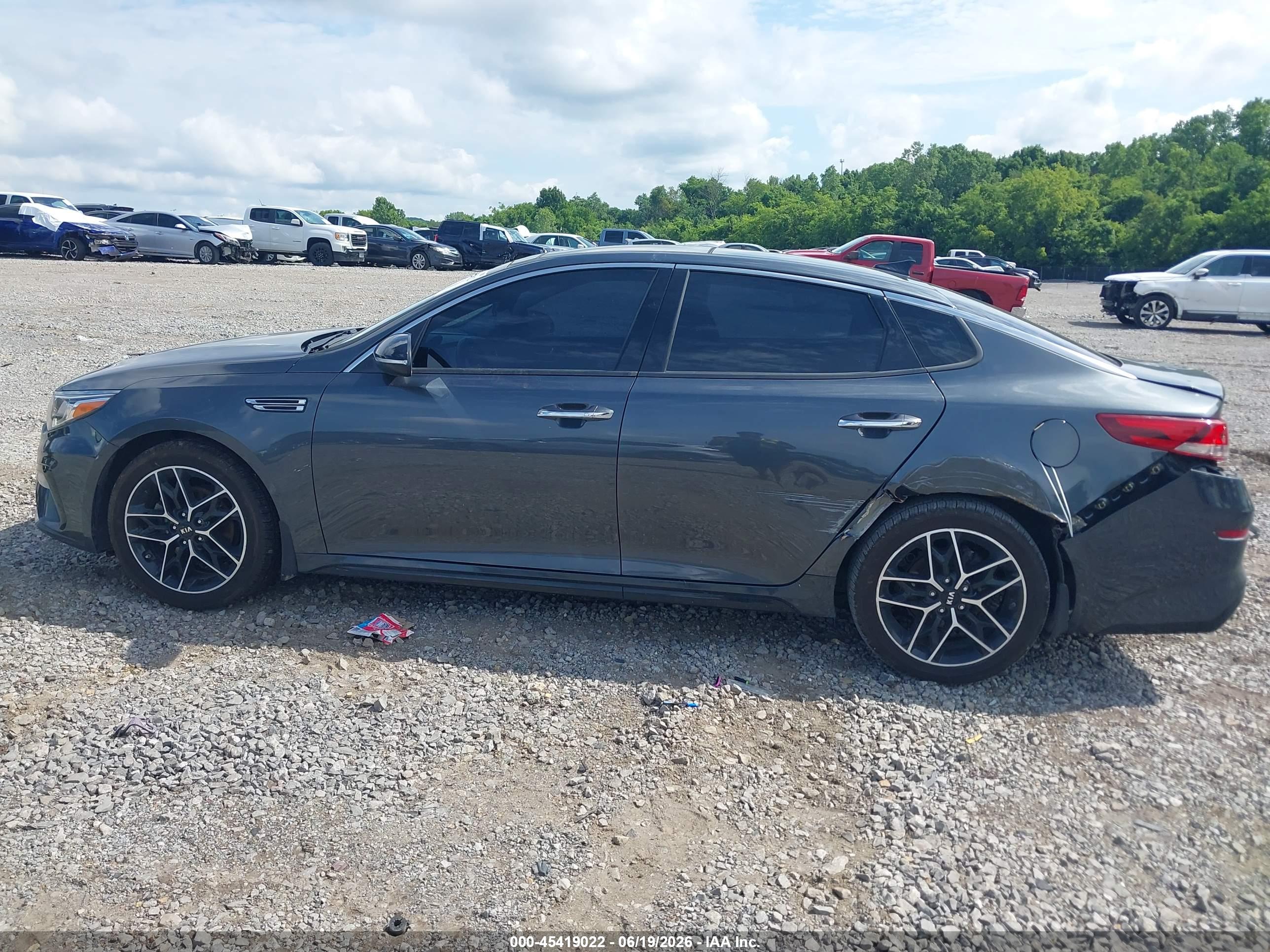 2020 KIA OPTIMA SE