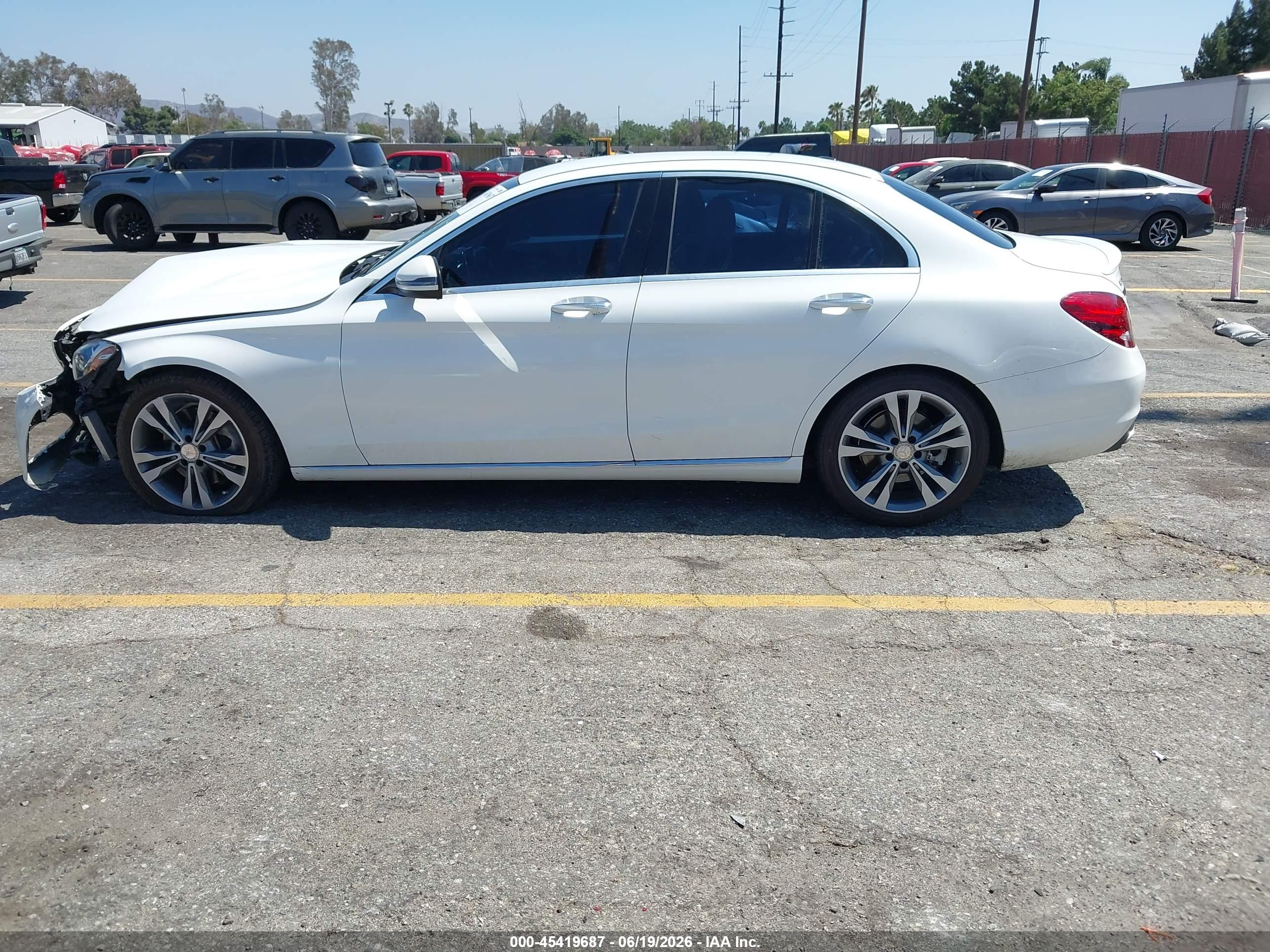 2016 MERCEDES-BENZ C 300 C300