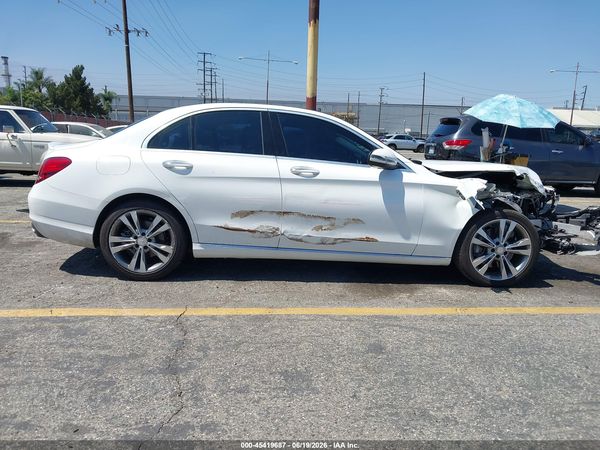 2016 MERCEDES-BENZ C 300 C300