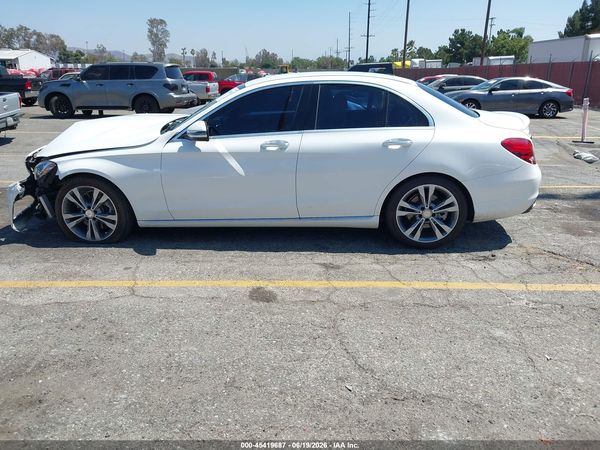 2016 MERCEDES-BENZ C 300 C300