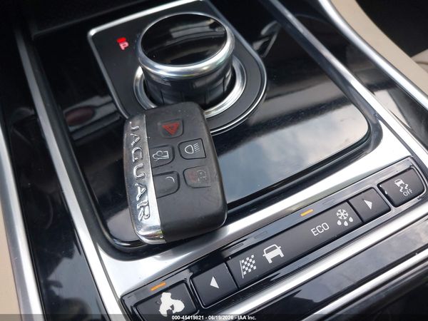 2017 JAGUAR XF 35T PREMIUM