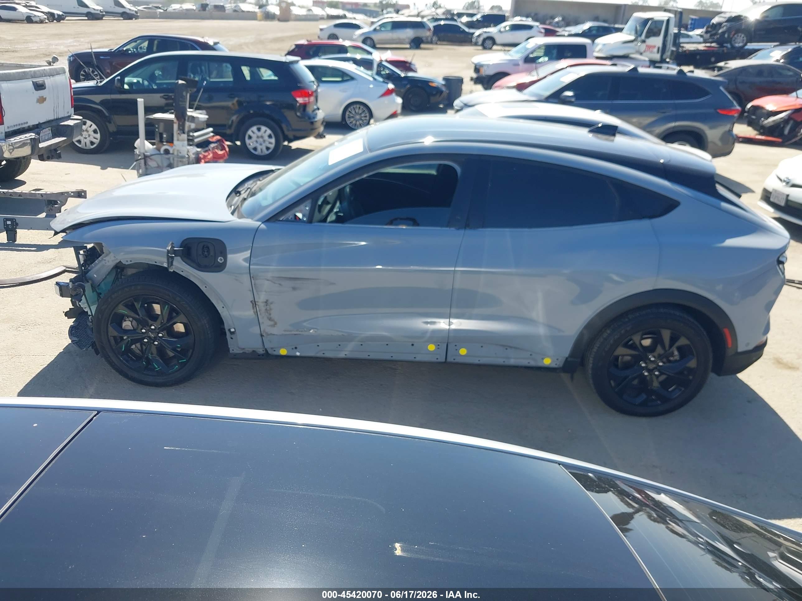 2024 FORD MUSTANG MACH-E SELECT