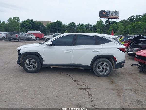 2023 HYUNDAI TUCSON SE