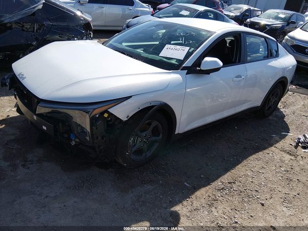 2025 KIA K4 LXS