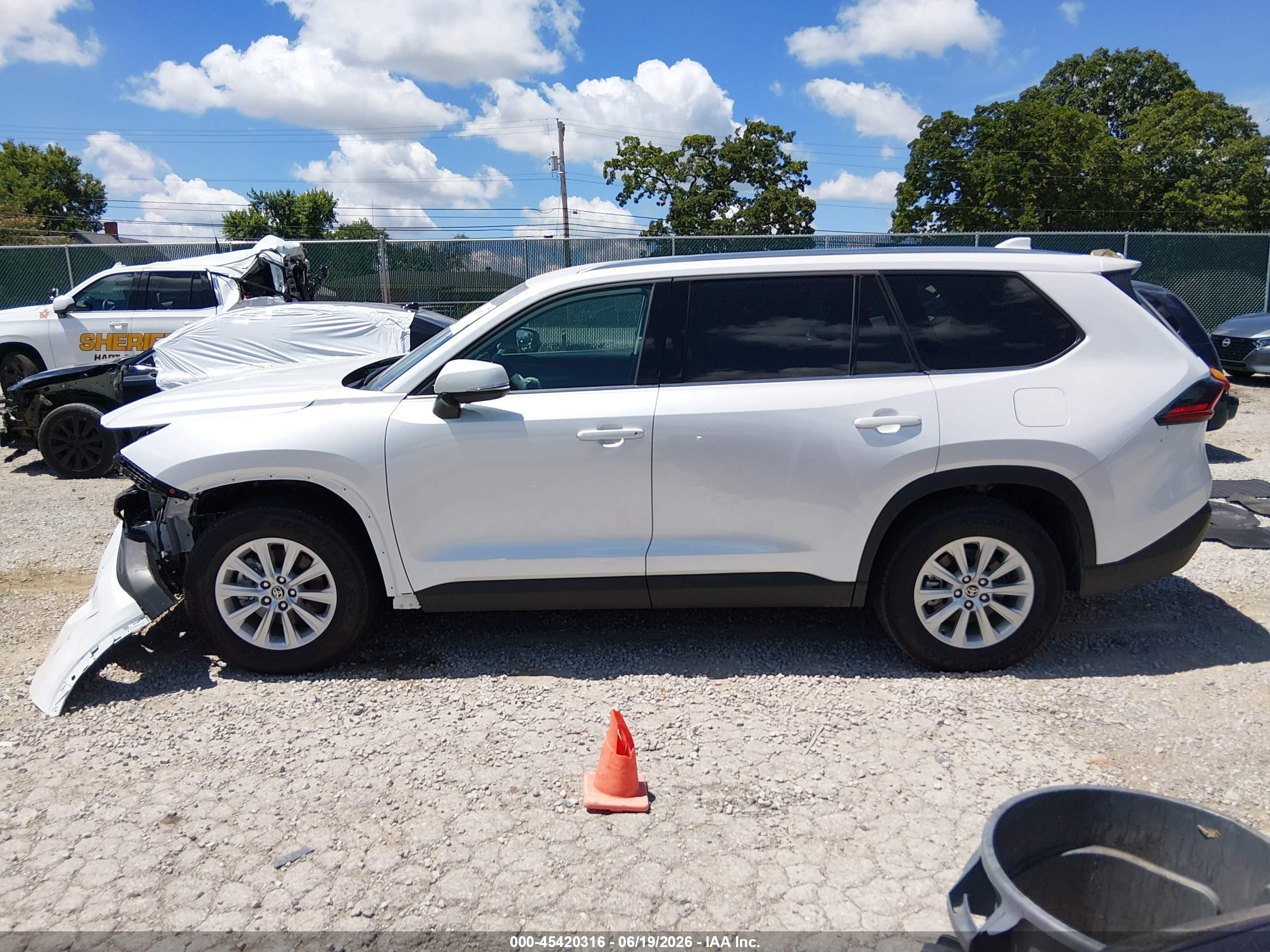 2026 TOYOTA GRAND HIGHLANDER XLE