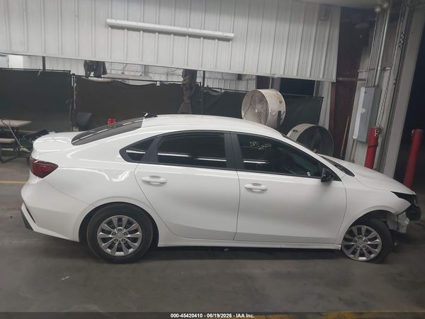 2024 KIA FORTE LX