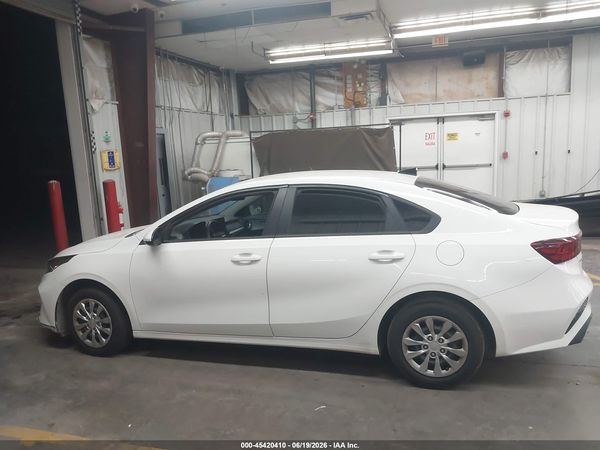 2024 KIA FORTE LX