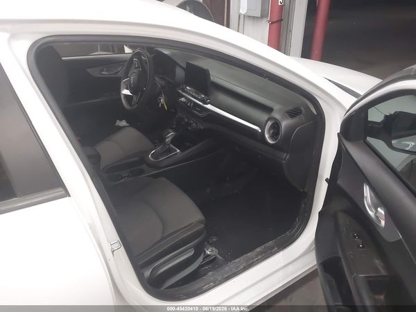 2024 KIA FORTE LX