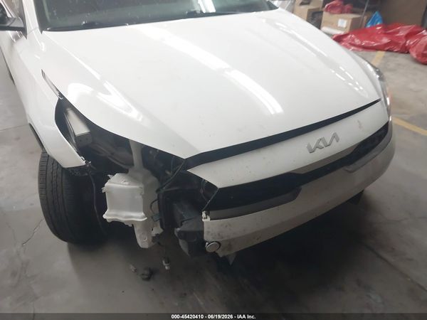 2024 KIA FORTE LX