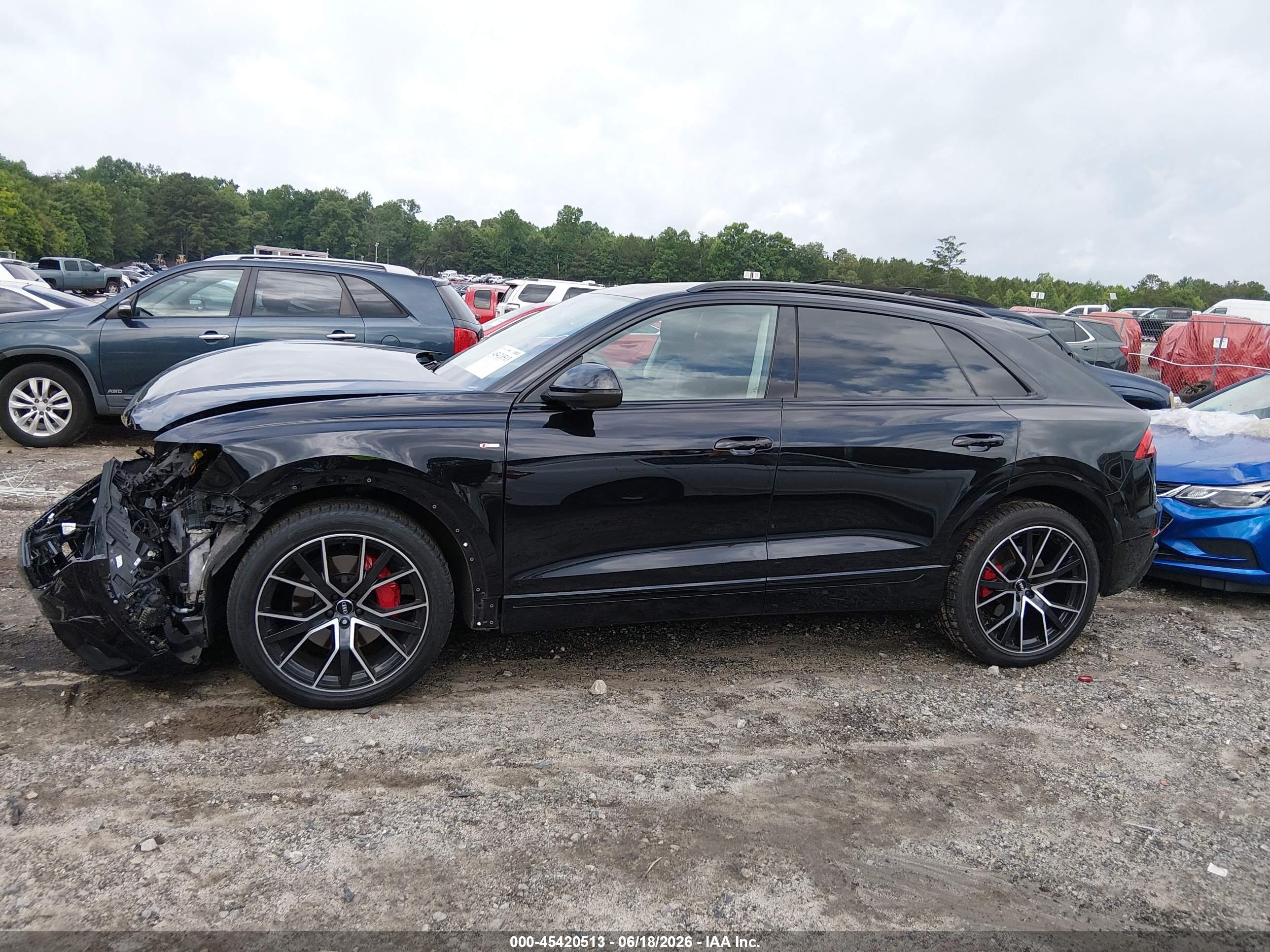 2020 AUDI Q8