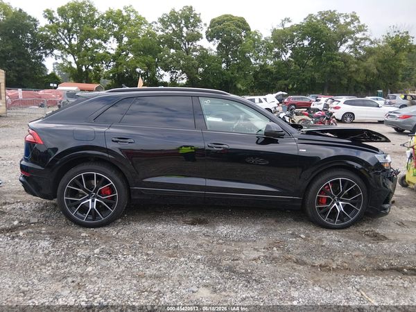 2020 AUDI Q8