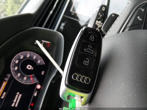 2020 AUDI Q8