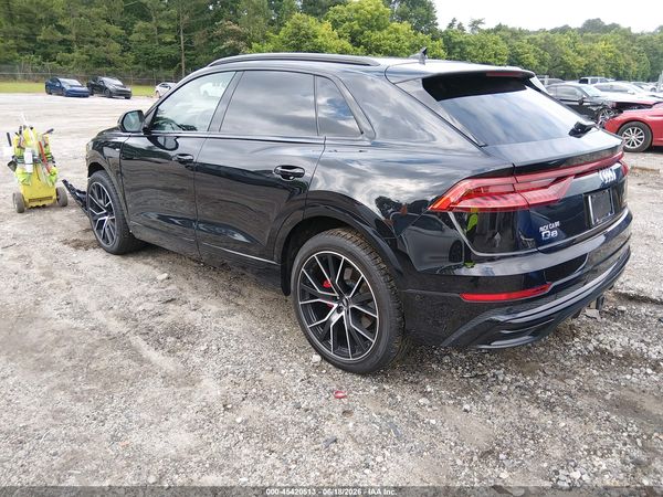 2020 AUDI Q8