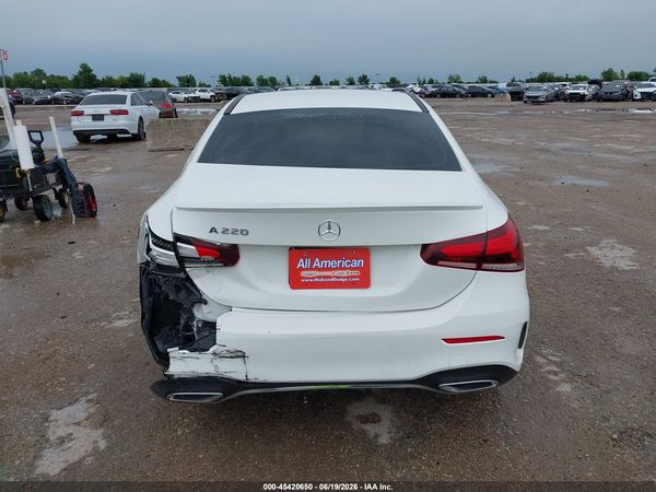 2019 MERCEDES-BENZ A 220 A220