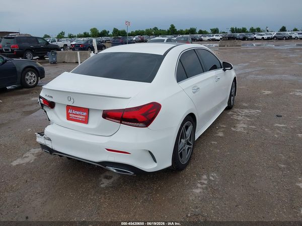 2019 MERCEDES-BENZ A 220 A220