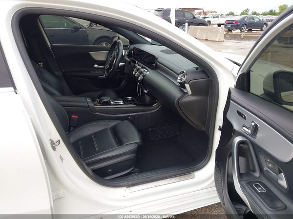 2019 MERCEDES-BENZ A 220 A220