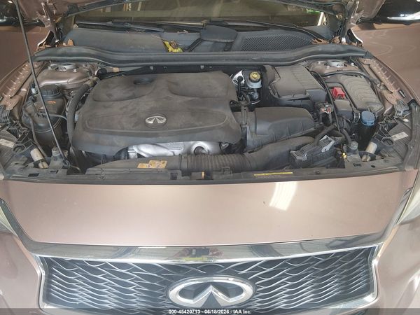 2017 INFINITI QX30 SPORT