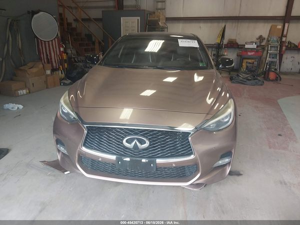 2017 INFINITI QX30 SPORT
