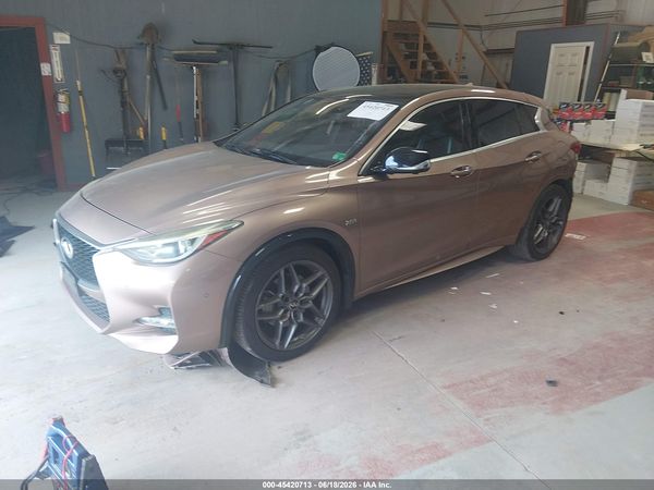 2017 INFINITI QX30 SPORT