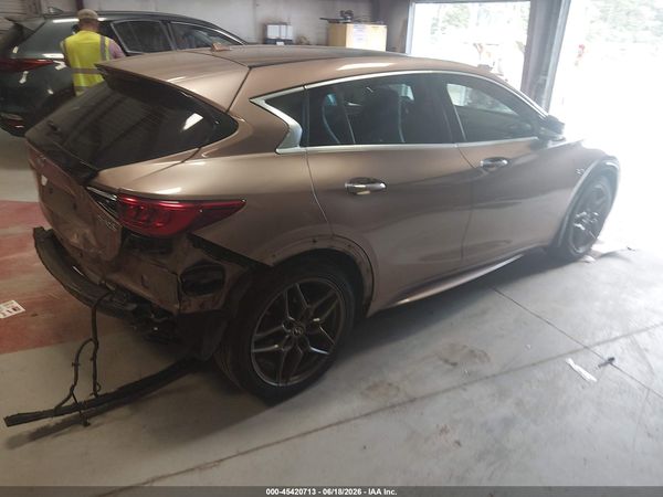 2017 INFINITI QX30 SPORT