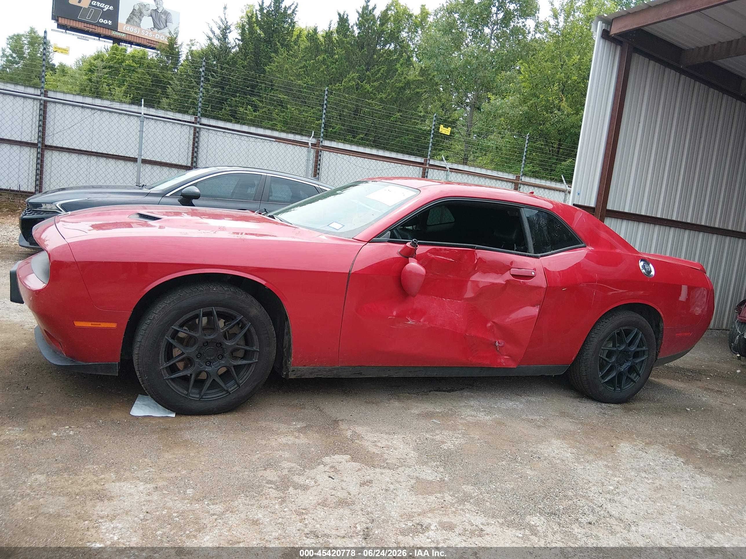 2016 DODGE CHALLENGER SXT PLUS