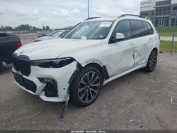 2021 BMW X7 M50I