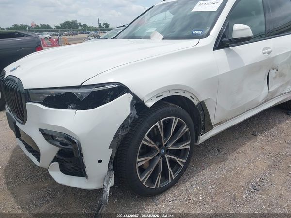 2021 BMW X7 M50I