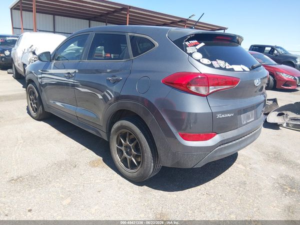 2018 HYUNDAI TUCSON SE