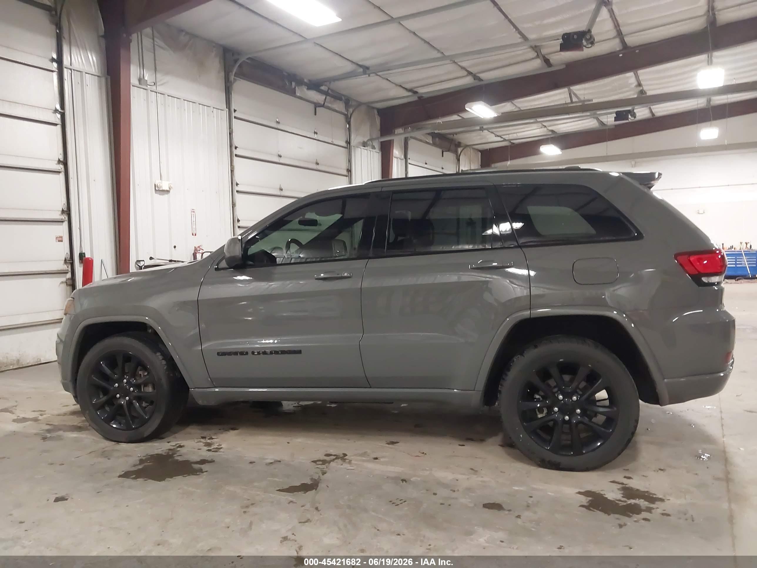 2021 JEEP GRAND CHEROKEE LAREDO X 4X4