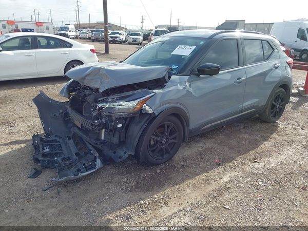 2023 NISSAN KICKS SR XTRONIC CVT