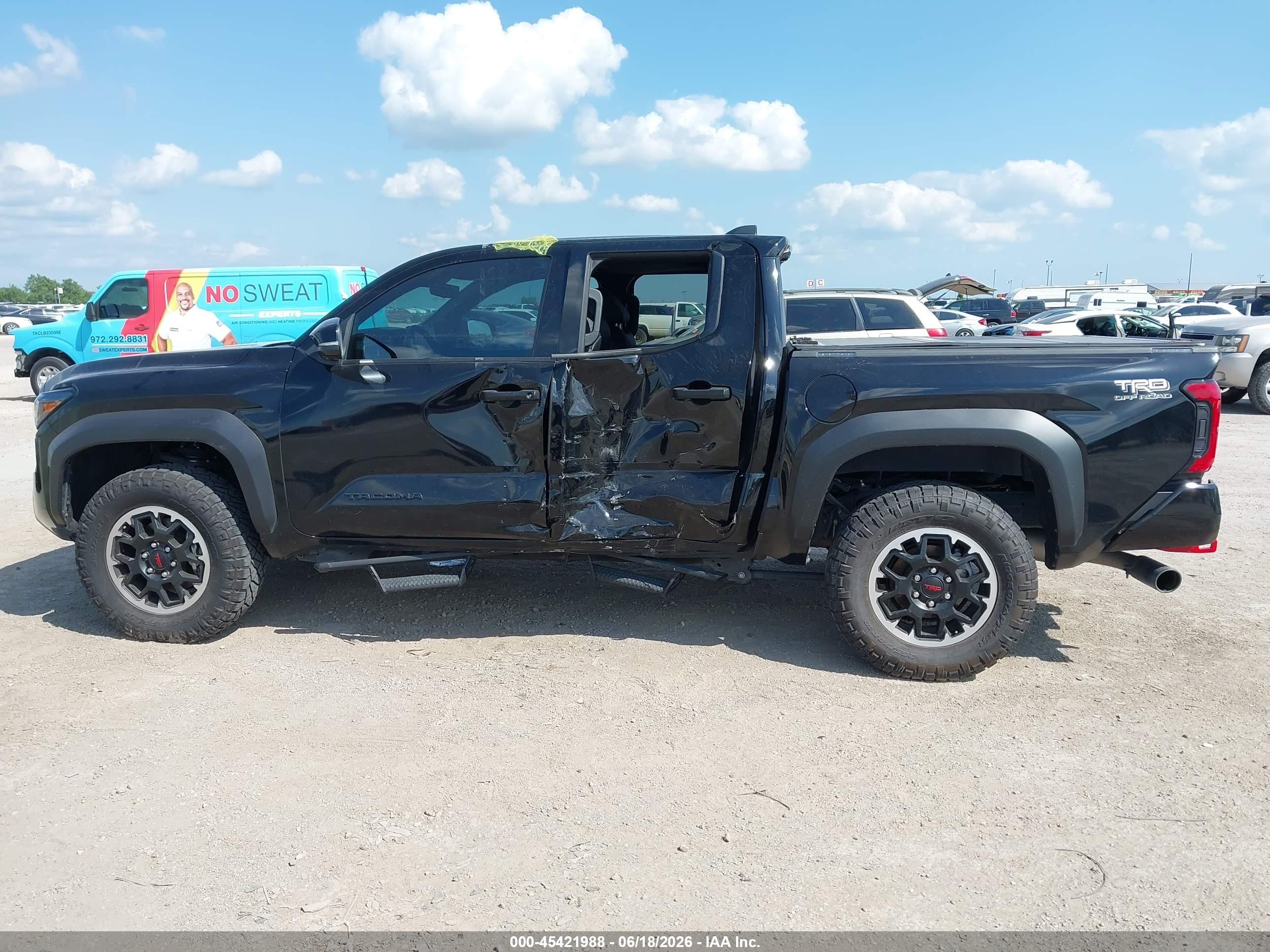2025 TOYOTA TACOMA TRD OFF ROAD